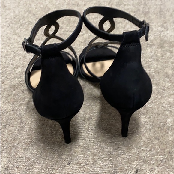 Vince Camuto Heels SZ: 7.5 - Picture 3 of 3